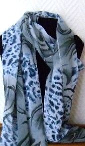 FOULARD LEOPARD BLEU GRIS