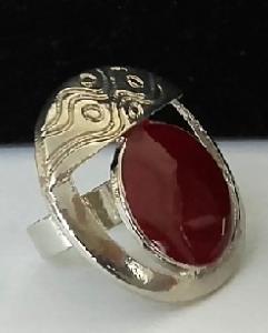 BAGUE FANTAISIE ROUGE