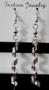 BOUCLES D'OREILLES FANTAISIE